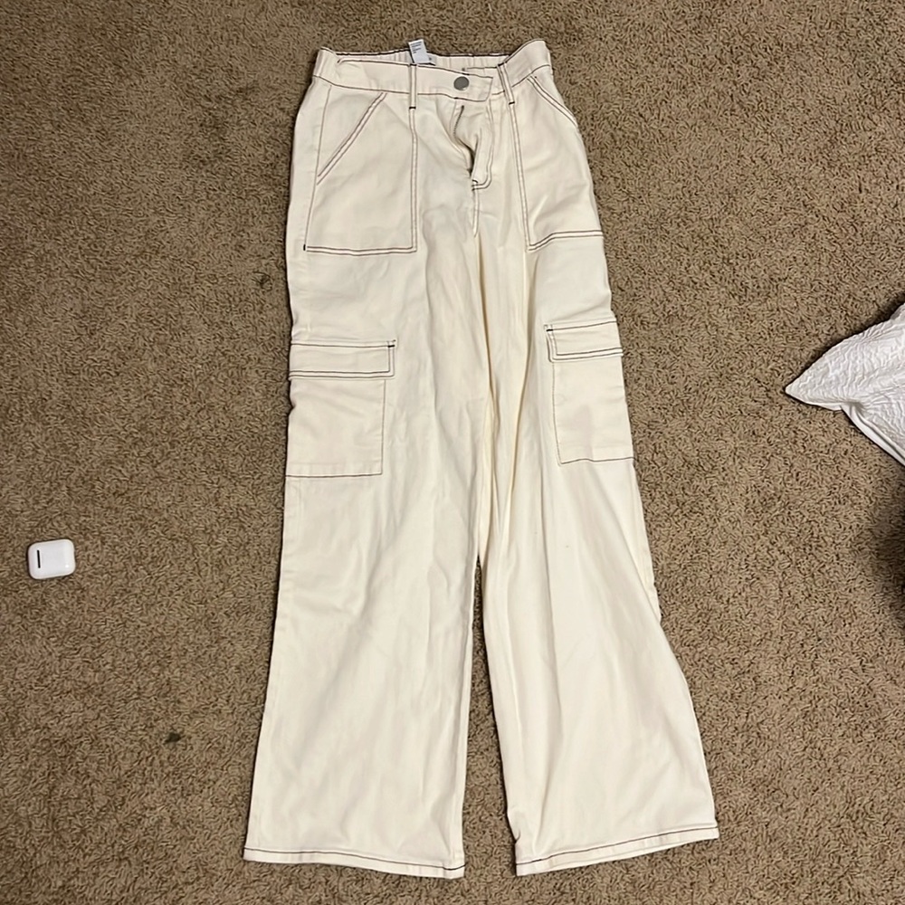 Small forever 21 cargo pants cream and brown